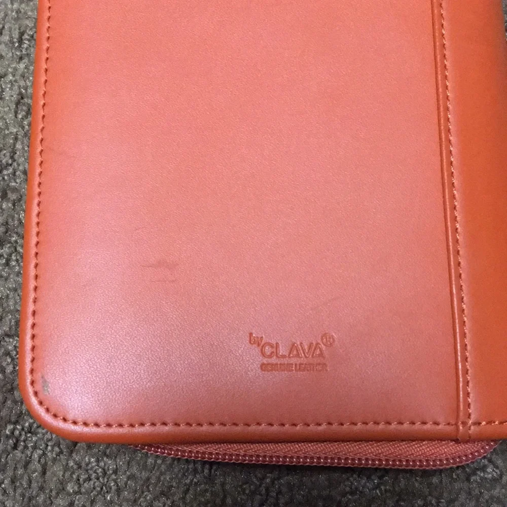 Clava leather Wallet clutch genuine leather burnt orange EUC lots of pockets